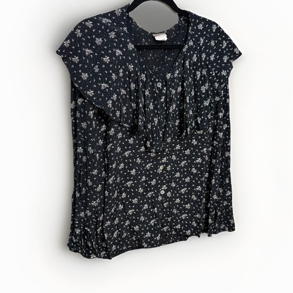 Vintage Street Wear Carole Little Top Womens 8 Black Cottage Floral Print Ruffle